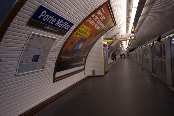 ポルトマイヨー駅の画像