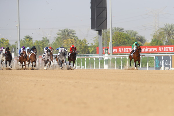 【速報版】2レース・ゴドルフィンマイル（G2 ダート1600m）の画像